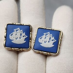 Wedgwood Gold tones cufflinks - Blue Jasper Ware with Ship - English Made